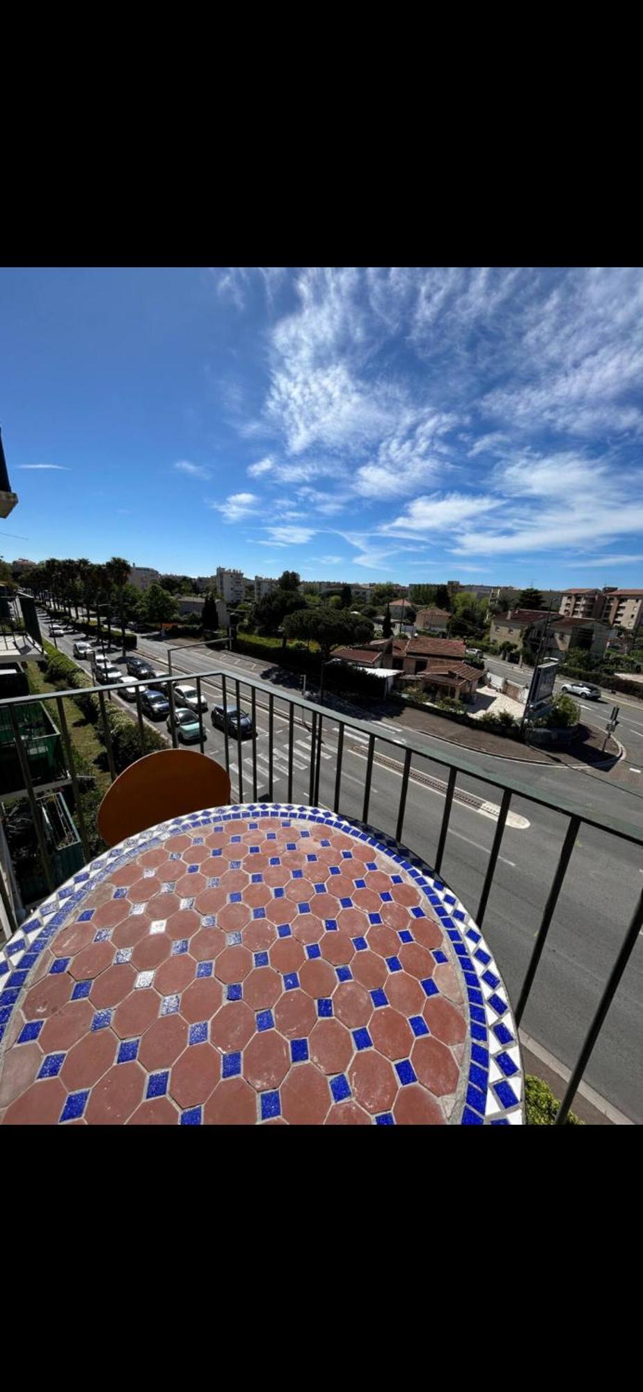 T3 5 -10 Min A Pied De La Et 10 Min Aqualand Apartment *